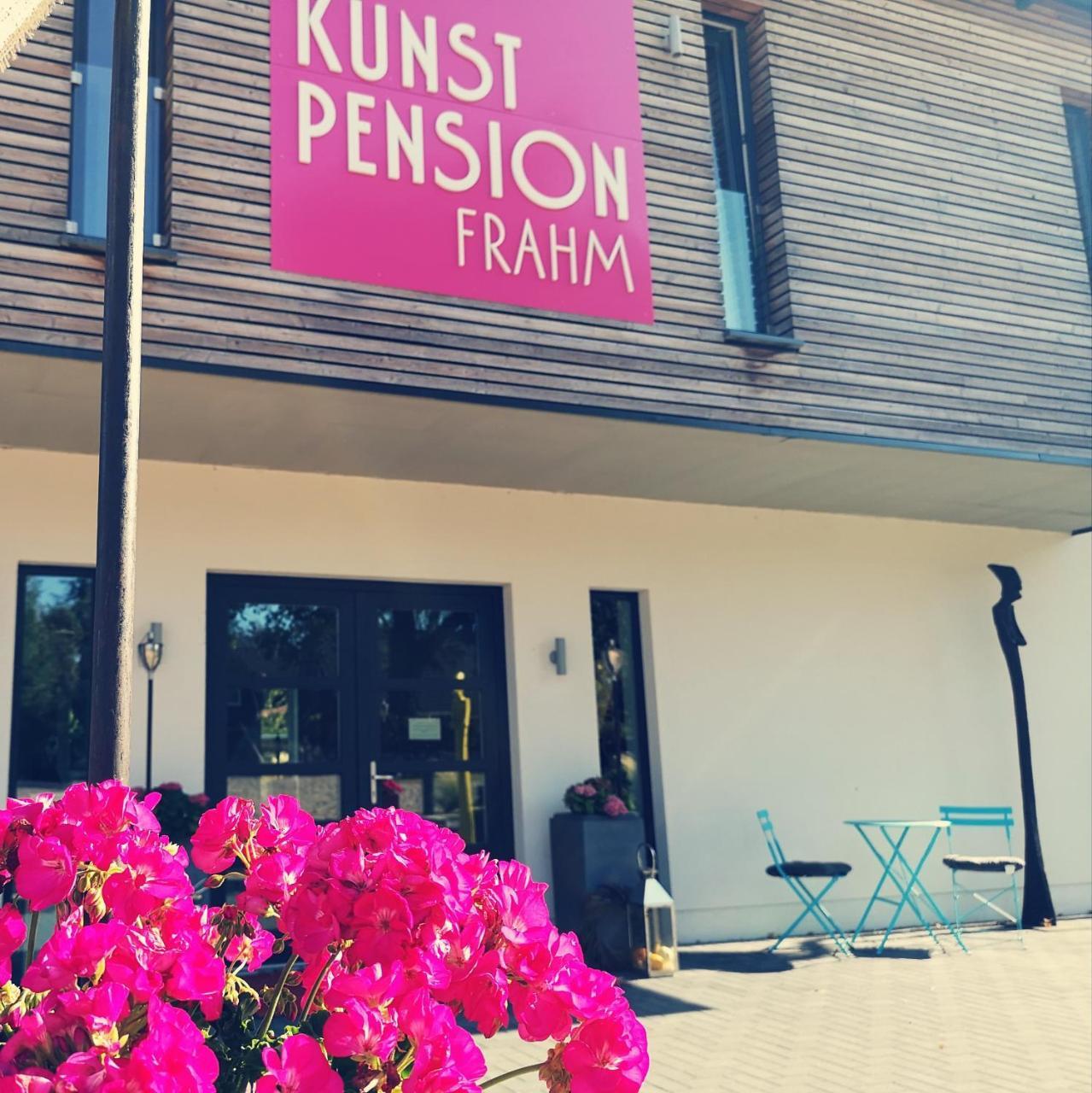 Kunst Pension Frahm Basthorst  Exterior foto